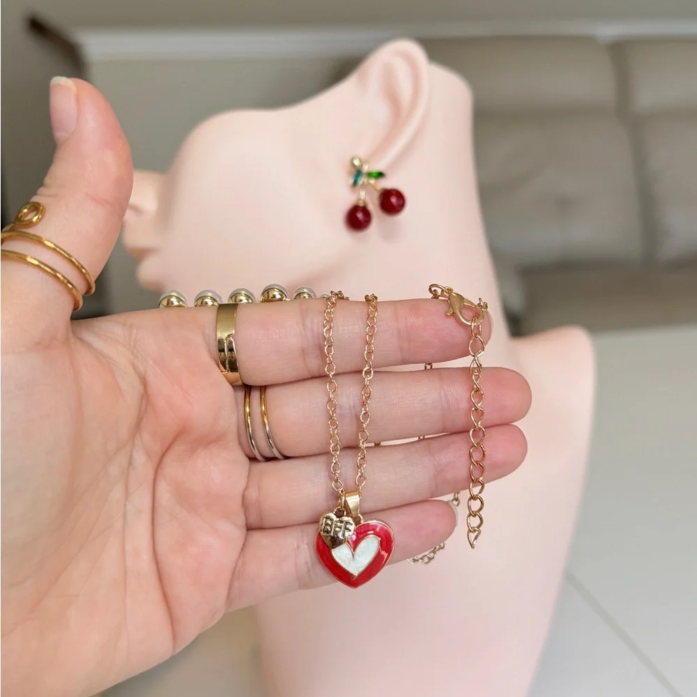 ⚜️  Red Heart Pendant Necklace